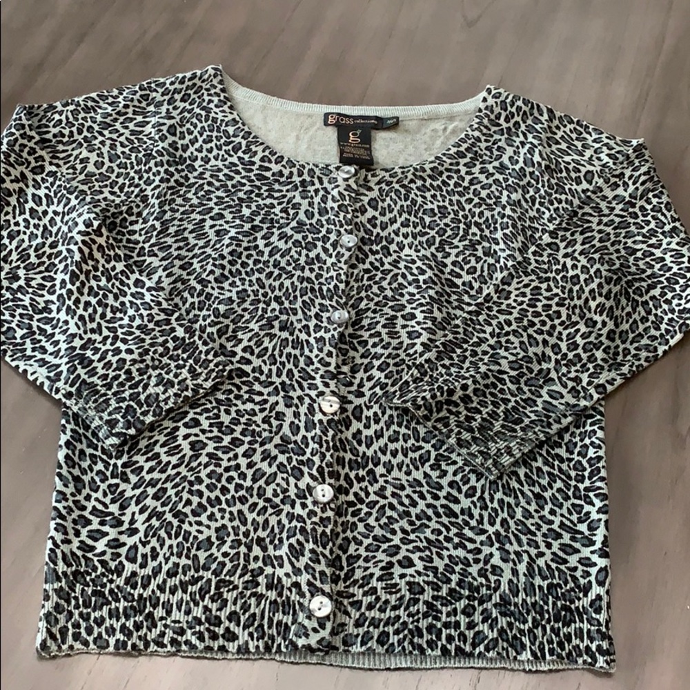 Woman’s Leopard Print Cardigan